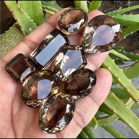 Natural Smokey quartz Big 30-35mm. 60-80 Carat Avg Sz  loose gemstone bundle - Picture 3 of 3